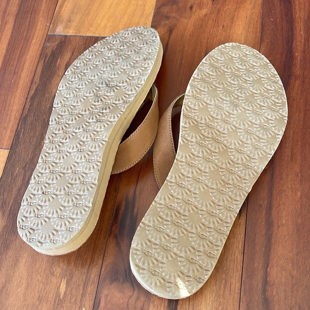 Ugg Sandals 9 - image 6